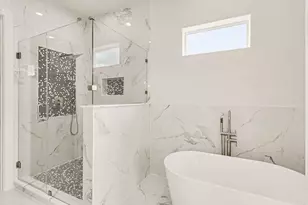 111 E 33 St, Houston, TX 77018 - Photo 17