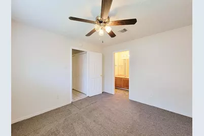 10059 Emerald Creek Drive, Houston, TX 77070 - Photo 9