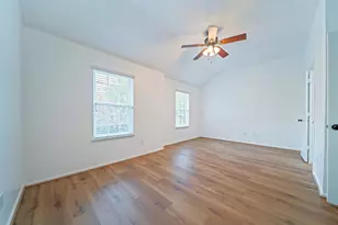 123 N Villa Oaks Dr, The Woodlands, TX 77382 - Photo 9