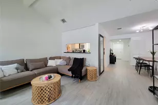 755 Bering Dr, Houston, TX 77057 - Photo 5