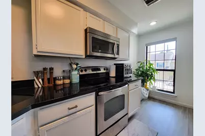 755 Bering Drive #B, Houston, TX 77057 - Photo 9