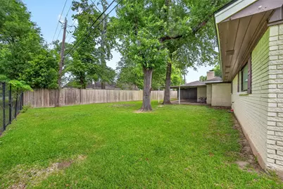 12730 Eastbrook Drive, Houston, TX 77013 - Photo 23