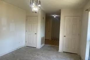 425 Margaret St, El Campo, TX 77437 - Photo 9