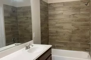 5329 Rue St, Houston, TX 77033 - Photo 11