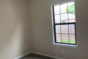 5329 Rue St, Houston, TX 77033 - Photo 5
