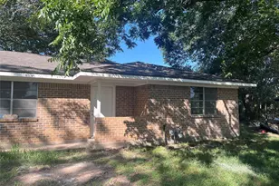 211 Scott Ct, Brenham, TX 77833 - Photo 13