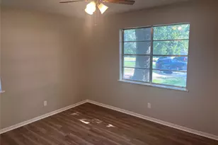 211 Scott Ct, Brenham, TX 77833 - Photo 9