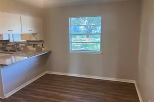 211 Scott Ct, Brenham, TX 77833 - Photo 5
