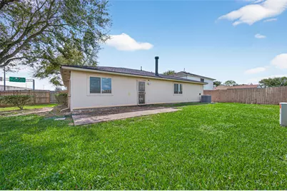 6502 River Bluff Drive, Houston, TX 77085 - Photo 25