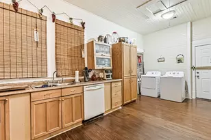2012 31st St, Galveston, TX 77550 - Photo 15