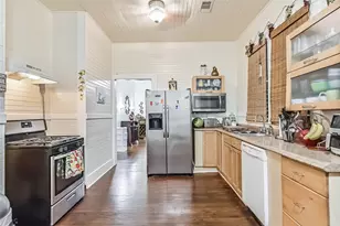 2012 31st St, Galveston, TX 77550 - Photo 11