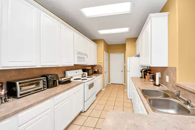 17267 Oakwood Chase Drive, Spring, TX 77379 - Photo 17