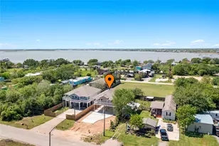 1226 9th St, San Leon, TX 77539 - Photo 5