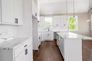 1226 9th St, San Leon, TX 77539 - Photo 11