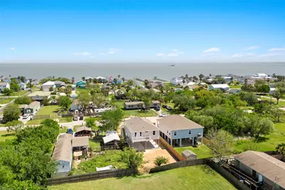 1226 9th St, San Leon, TX 77539 - Photo 27