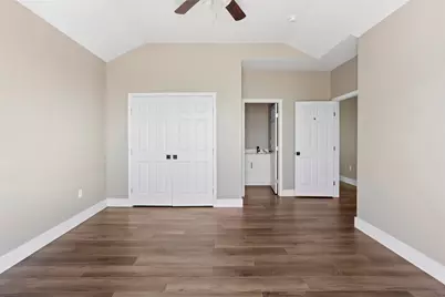 1226 9th St, San Leon, TX 77539 - Photo 17