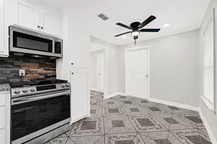 2207 Raymond St, Pasadena, TX 77506 - Photo 9