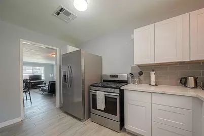 1803 Bayou Homes Drive, Galveston, TX 77551 - Photo 9