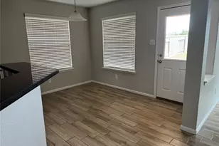 2487 Saddle Creek, Alvin, TX 77511 - Photo 5