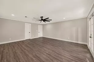 2103 Shadybriar Dr, Houston, TX 77077 - Photo 23