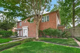 2103 Shadybriar Dr, Houston, TX 77077 - Photo 3