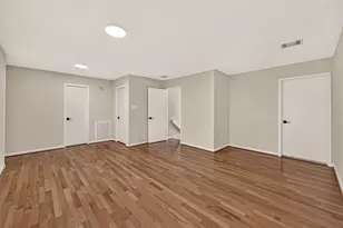 2103 Shadybriar Dr, Houston, TX 77077 - Photo 31