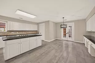 2103 Shadybriar Dr, Houston, TX 77077 - Photo 17