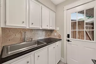 2103 Shadybriar Dr, Houston, TX 77077 - Photo 19