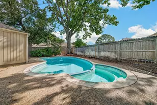 2103 Shadybriar Dr, Houston, TX 77077 - Photo 49
