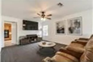 100 N Mattson St, West Columbia, TX 77486 - Photo 3