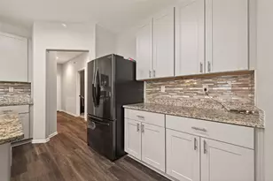 10411 Meadow Saffron Dr, Houston, TX 77016 - Photo 11