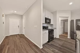 10411 Meadow Saffron Dr, Houston, TX 77016 - Photo 5