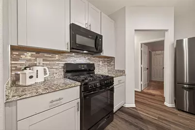 10411 Meadow Saffron Drive, Houston, TX 77016 - Photo 15