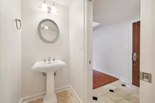 914 Main St, Houston, TX 77002 - Photo 3