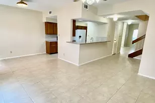 8323 Wednesbury Ln, Houston, TX 77074 - Photo 5