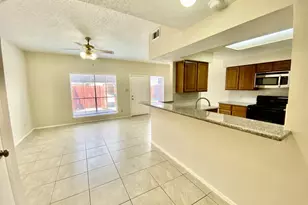 8323 Wednesbury Ln, Houston, TX 77074 - Photo 11