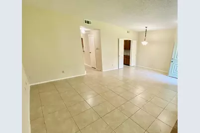 8323 Wednesbury Lane, Houston, TX 77074 - Photo 3