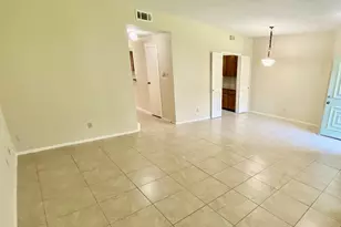 8323 Wednesbury Ln, Houston, TX 77074 - Photo 3