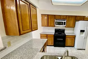 8323 Wednesbury Ln, Houston, TX 77074 - Photo 7