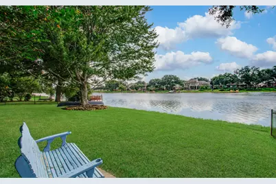 411 Bridge Crest Boulevard, Houston, TX 77082 - Photo 33