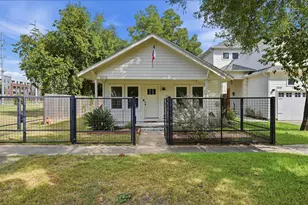 2012 Shearn St, Houston, TX 77007 - Photo 1