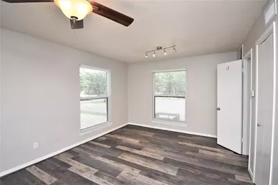 909 Fm 517 Road E #F, Dickinson, TX 77539 - Photo 7