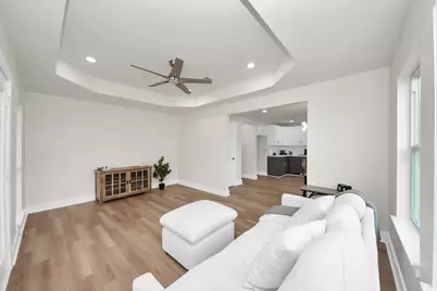 1102 Gazin Street, Houston, TX 77020 - Photo 5