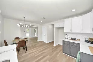 1102 Gazin St, Houston, TX 77020 - Photo 13