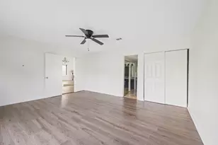 13614 SE Sunswept Way, Houston, TX 77082 - Photo 19