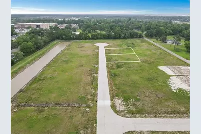 935 Harbor Way, Bridge City, TX 77611 - Photo 3