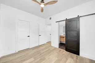 5030 Mallow St, Houston, TX 77033 - Photo 33