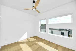 5030 Mallow St, Houston, TX 77033 - Photo 21