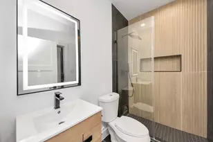 5030 Mallow St, Houston, TX 77033 - Photo 35