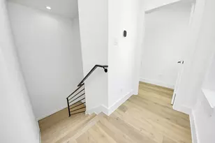 5030 Mallow St, Houston, TX 77033 - Photo 25